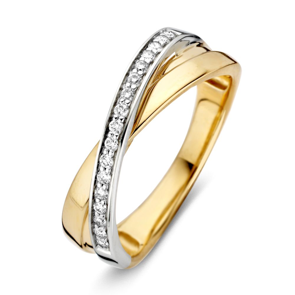 Bague en or jaune et blanc avec un pavé de diamants brillants de 0,16 ct.