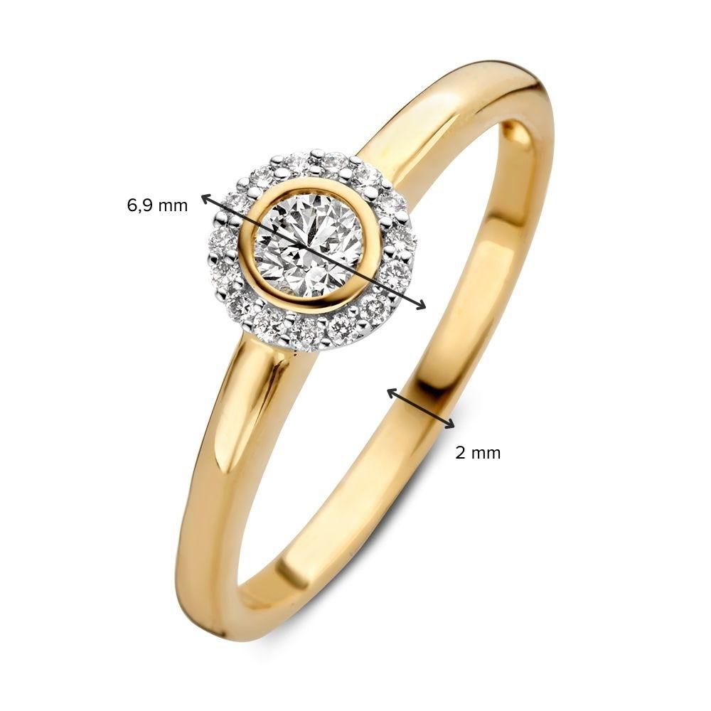 Bague Entourage Élégante en Or Jaune avec Diamants – 0.26 Carat