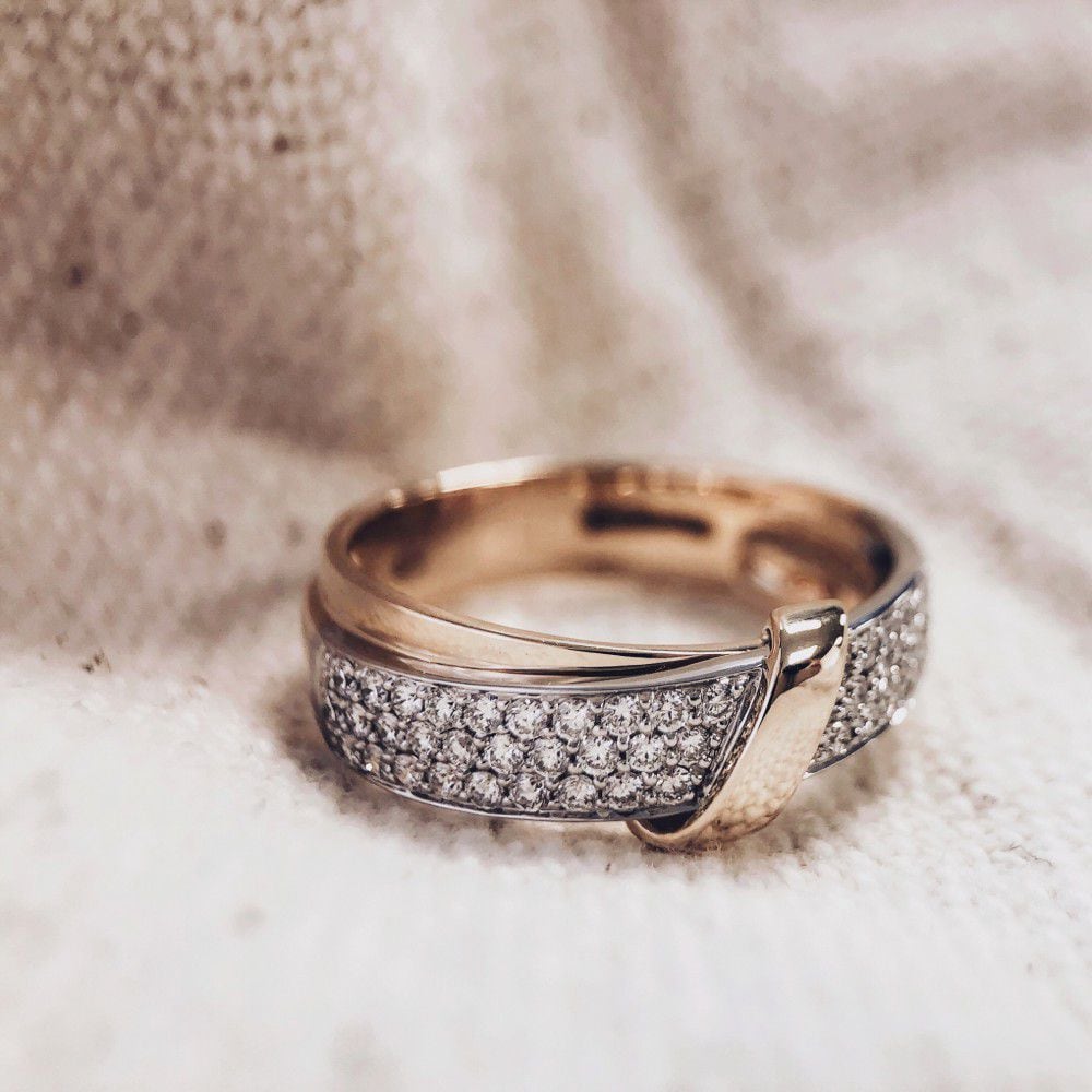 Bague pour femme bicolore en or jaune et or blanc avec diamant (0.49 crt) – 14 carats