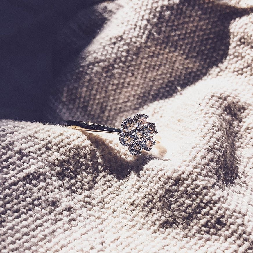 Bague pour femme bicolore en or jaune et or blanc avec diamant (0.51 crt) – 14 carats