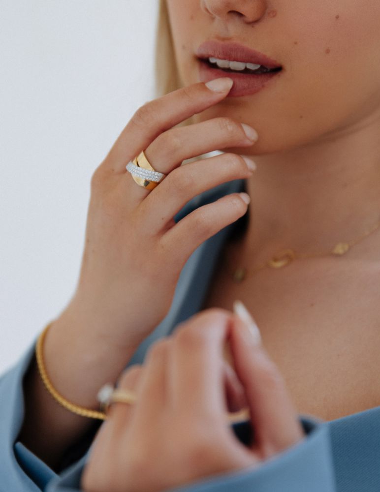 Bague bicolore en or jaune et or blanc avec sertissage pavé de diamant 0.56ct