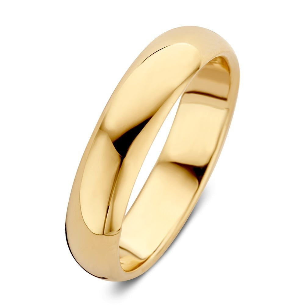 Bague en or jaune de 5 mm, finition lisse et brillante.