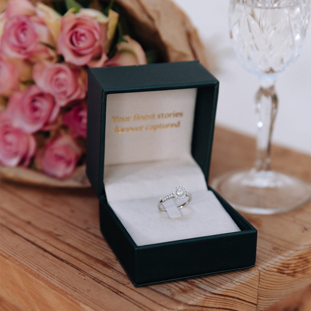 Bague Emma royal 0,50 crt. or blanc