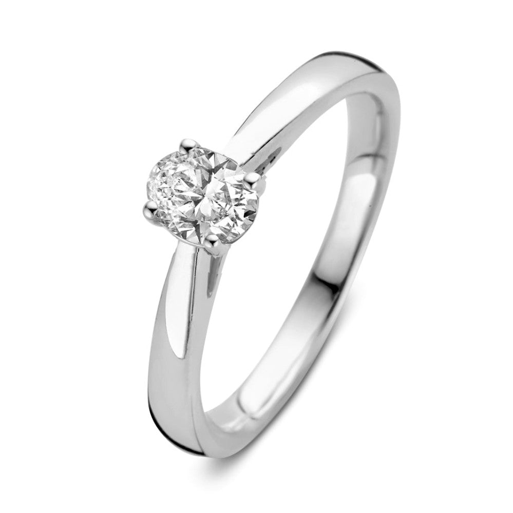 Bague en or blanc avec un diamant rond de 0,30 carat.