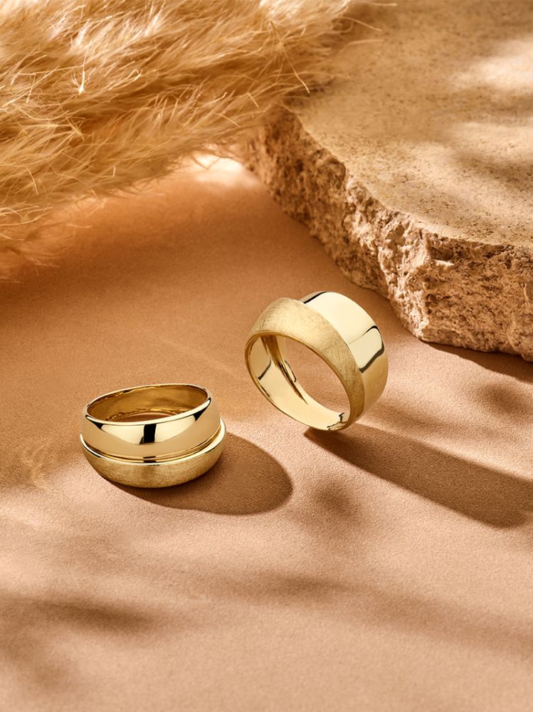 Bague Statement en Or 14 Carats – Or Jaune avec Design Mat et Poli, 10 mm de Large, Sans Pierre Précieuse