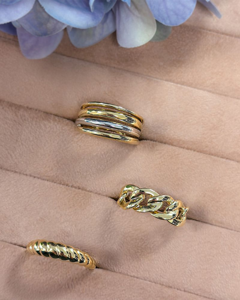 Bague en or jaune avec mailles gourmette remarquables – Luxe intemporel