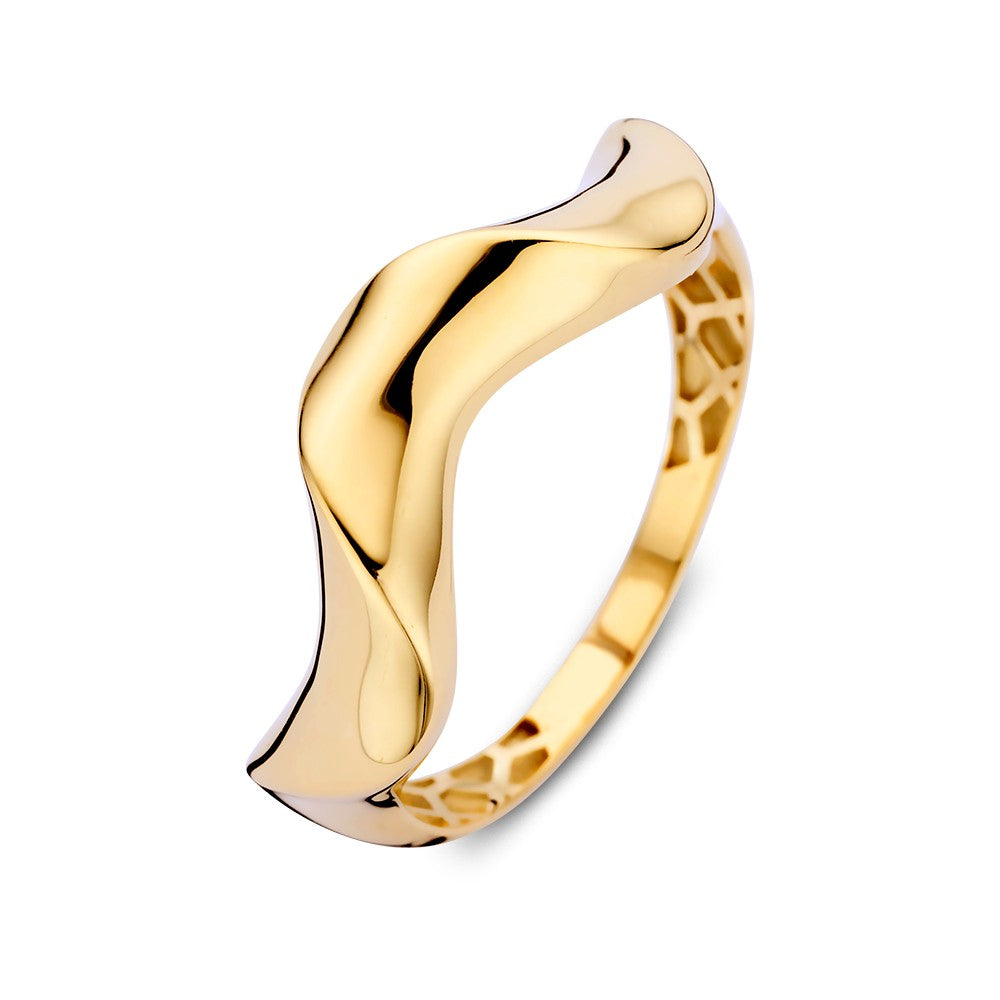 Bague en or jaune avec une forme organique et ludique, évoquant la nature.