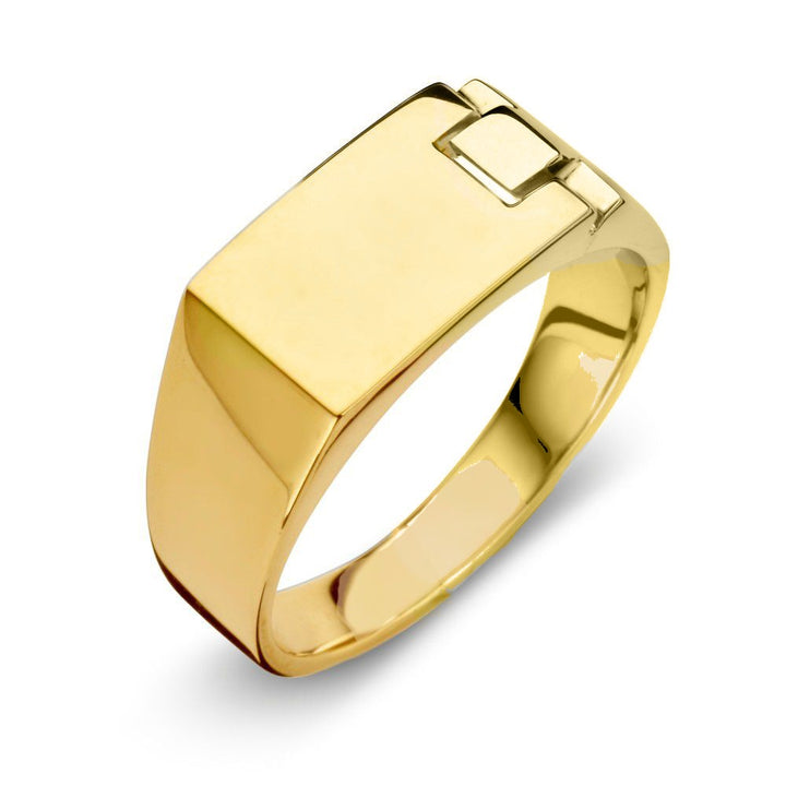 De Robuuste Geelgouden Herenring van Excellent Jewelry is gemaakt van 14 karaat goud en heeft een rechthoekige, vlakke bovenzijde met een klein opstaand vierkant detail voor tijdloze elegantie.
