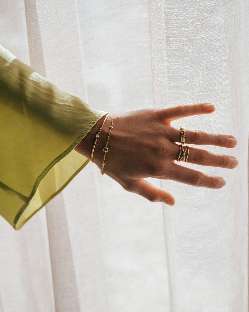 Bague en or jaune raffiné avec accent de diamant de 0,04 ct