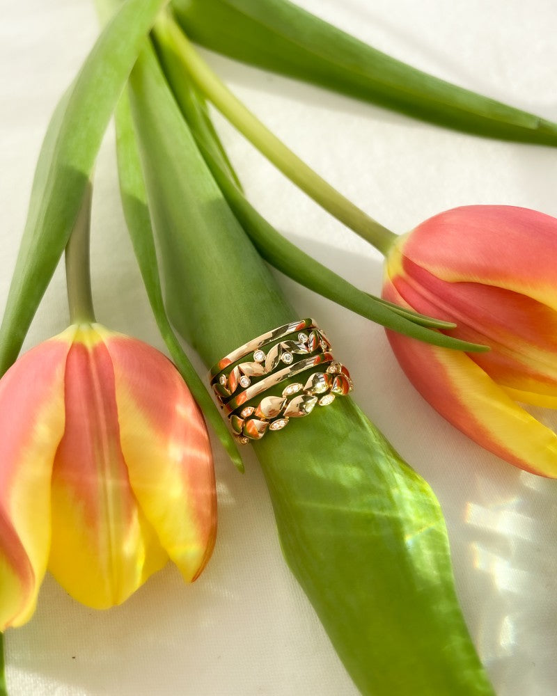 Bague en or jaune raffiné avec accent de diamant de 0,04 ct
