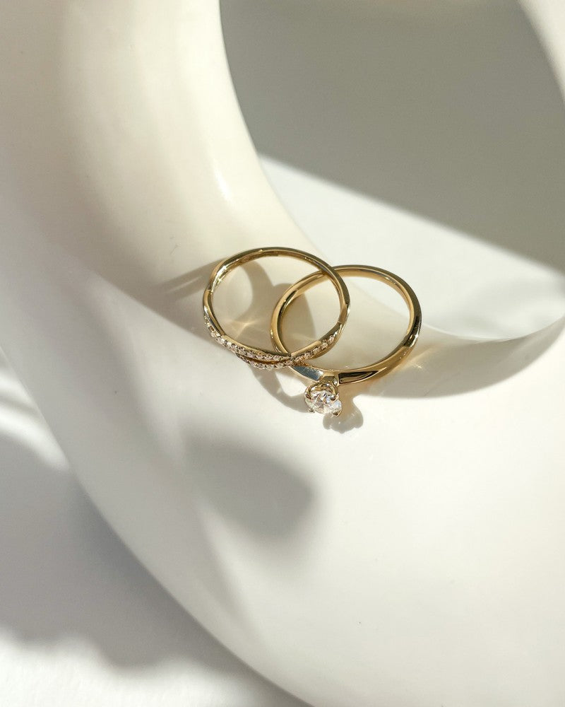 Bague or jaune brillant 0.13 crt.