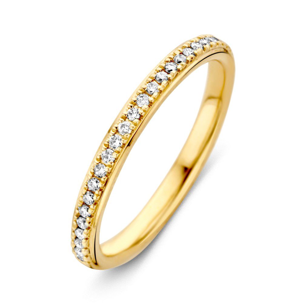 Bague en or jaune ornée de diamants brillants de 0,17 carat, finition lisse.
