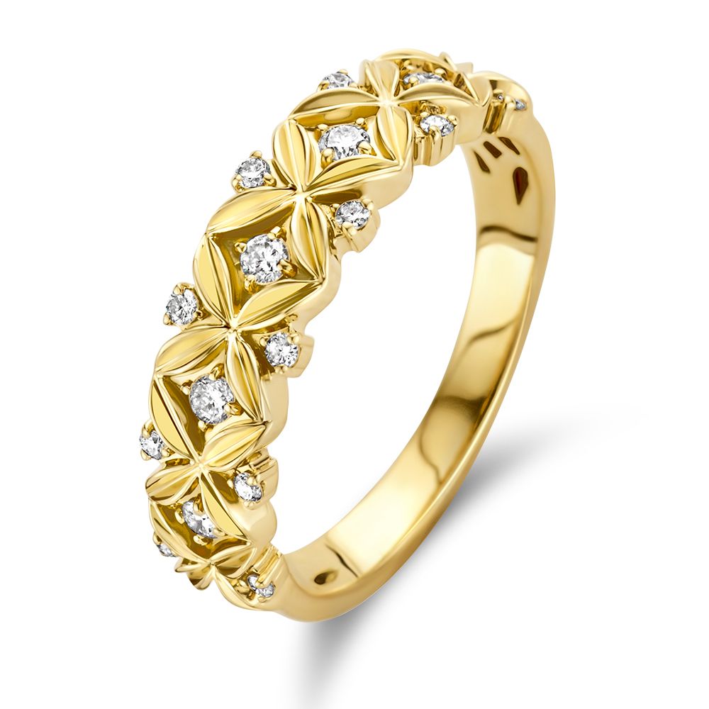 Bague en or jaune raffinée ornée de diamants de 0,19 crt.