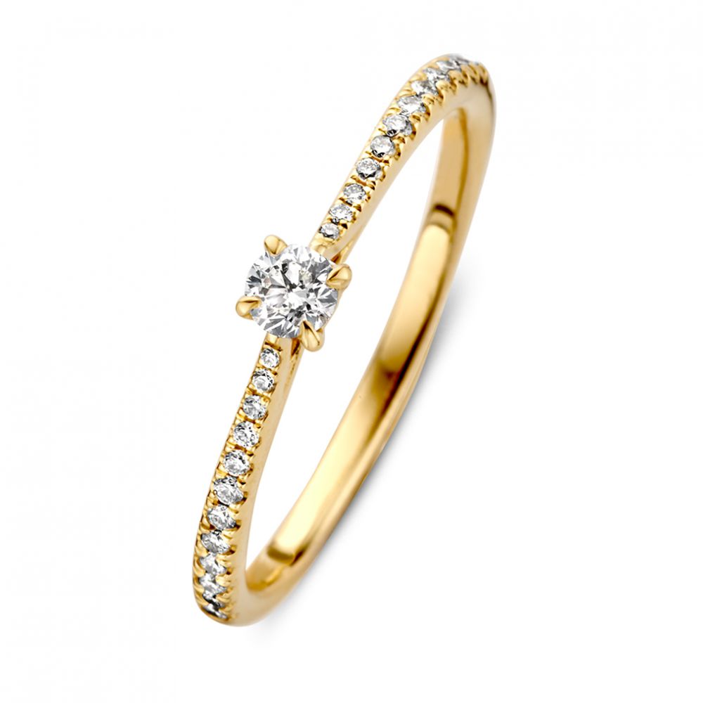 Bague en or jaune délicate avec des diamants scintillants de 0,22 ct.