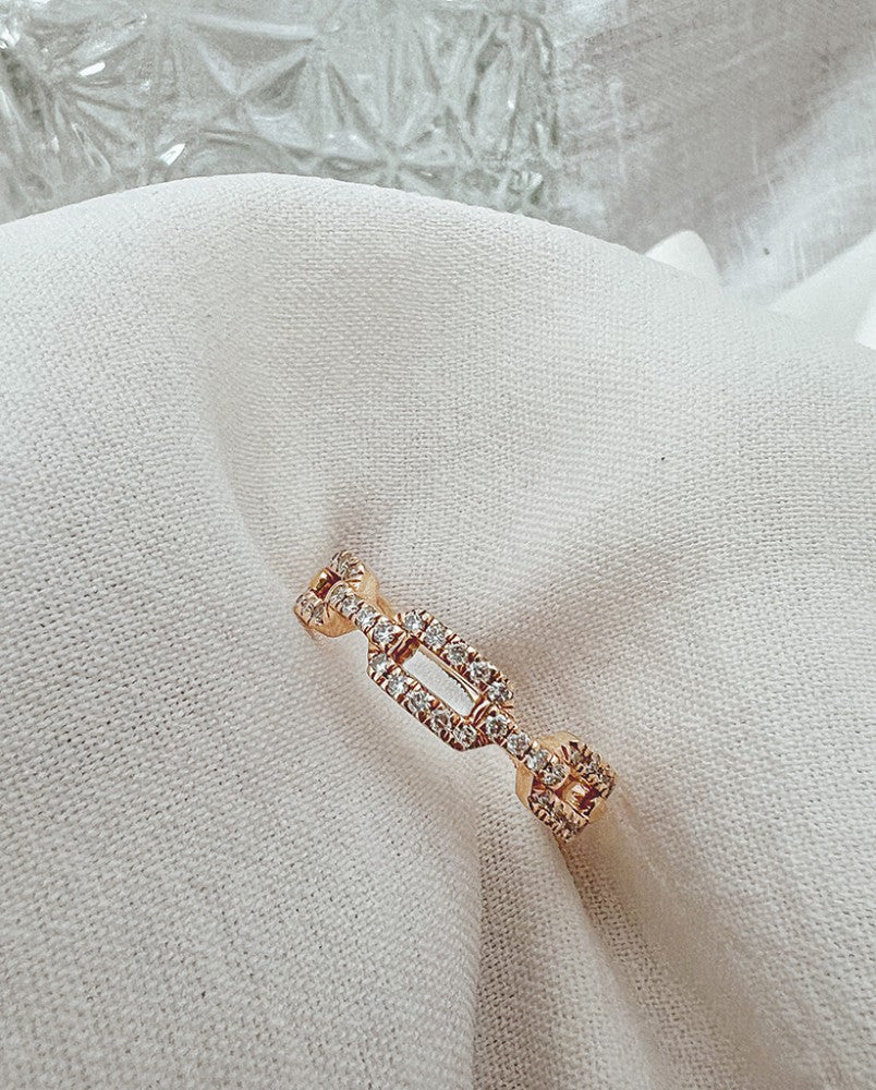 Bague en Or Jaune Élégante avec Diamants Brillants - Luxe Intemporel 0.27 crt.