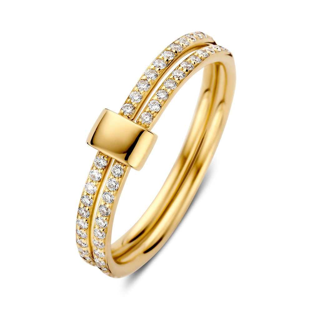 Bague en or jaune 14 carats ornée de diamants scintillants de 0,28 carat.
