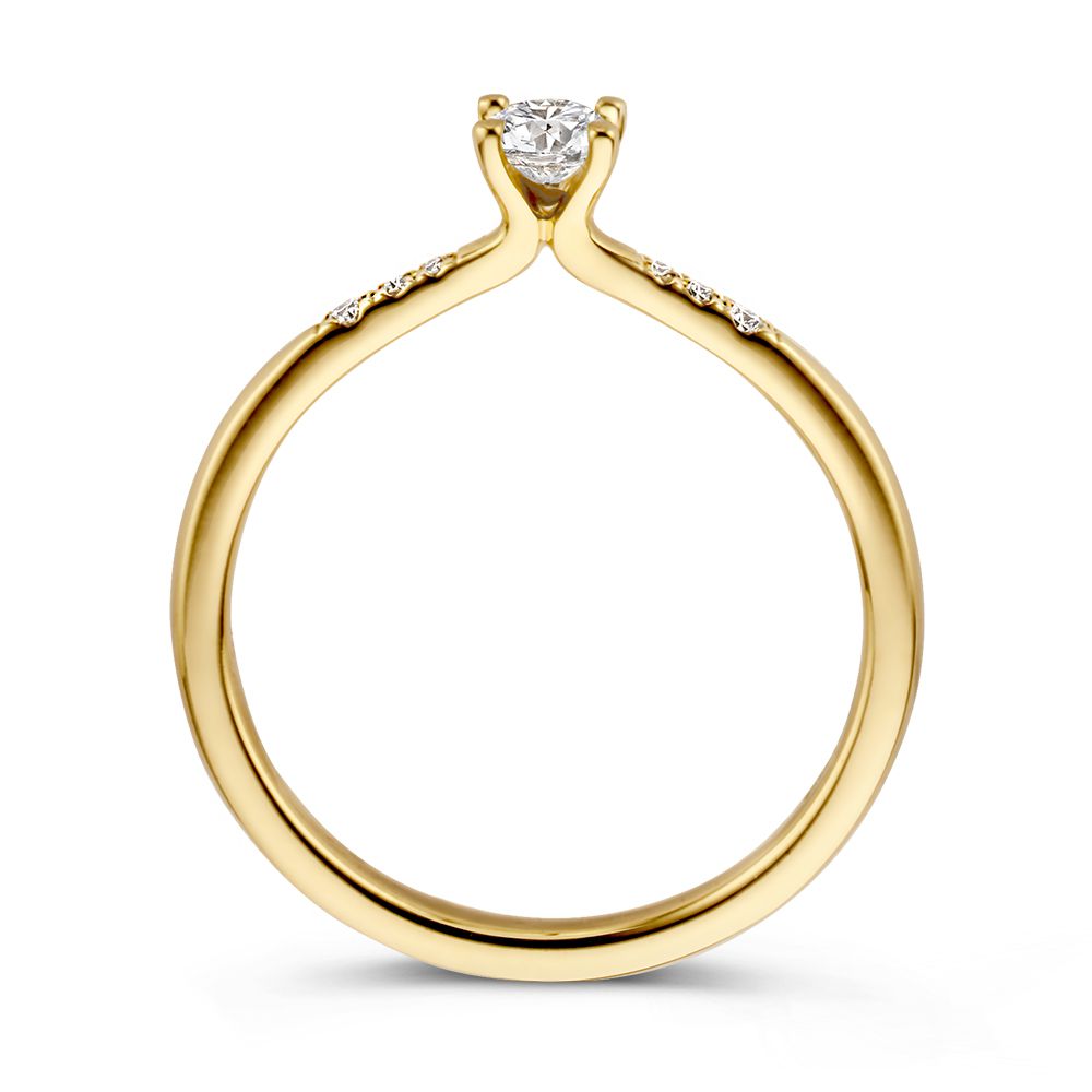 Bague Solitaire Élégante en Or Jaune avec Diamant Brillant et Pierres Latérales – Or 14 Carats