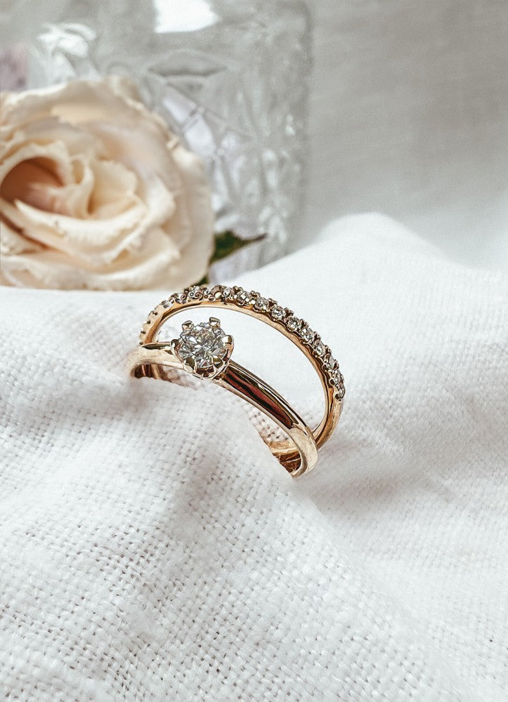 Bague en or jaune solitaire avec sertissage Tiffany – 14 carats d'or et 0,30 ct de diamant