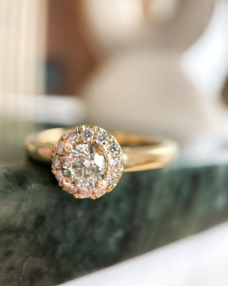 Superbe Bague Entourage en Or Jaune avec 0,32ct Diamant – Parfaitement Combinable