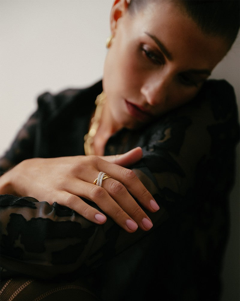 Bague Crossover en Or Jaune avec Diamants – 14 Carats