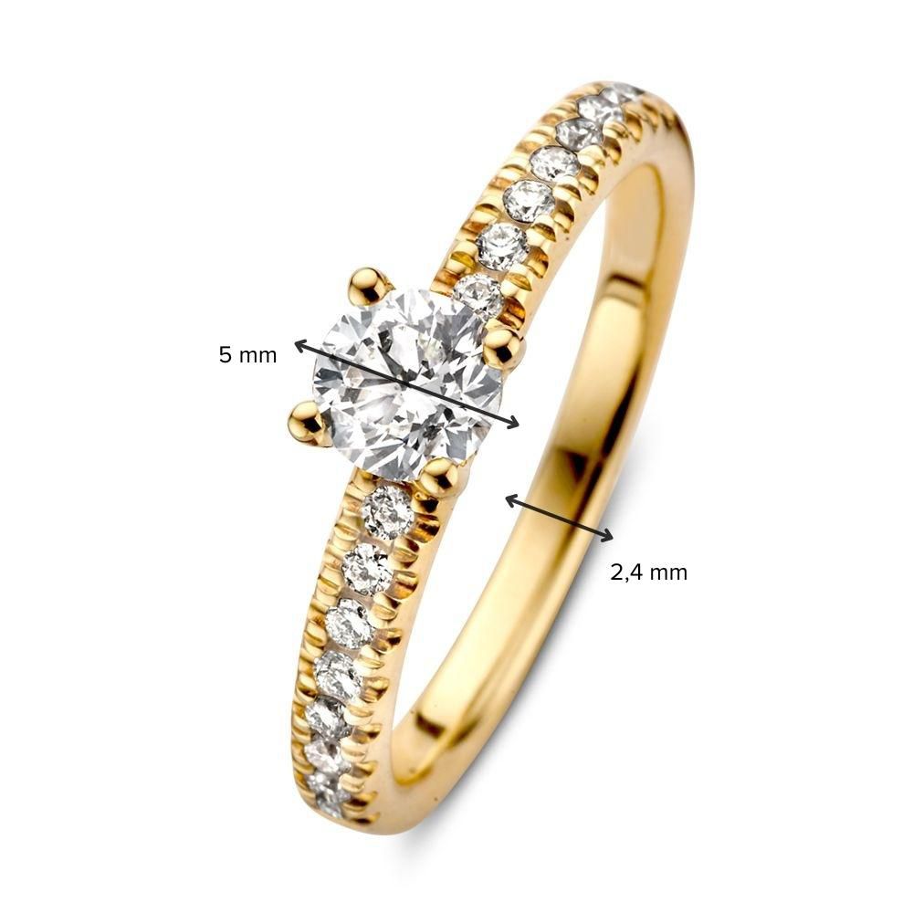 Superbe Bague Solitaire en Or Jaune avec Diamant Brillant et Pierres Latérales – 14 Carats 0.67 crt.