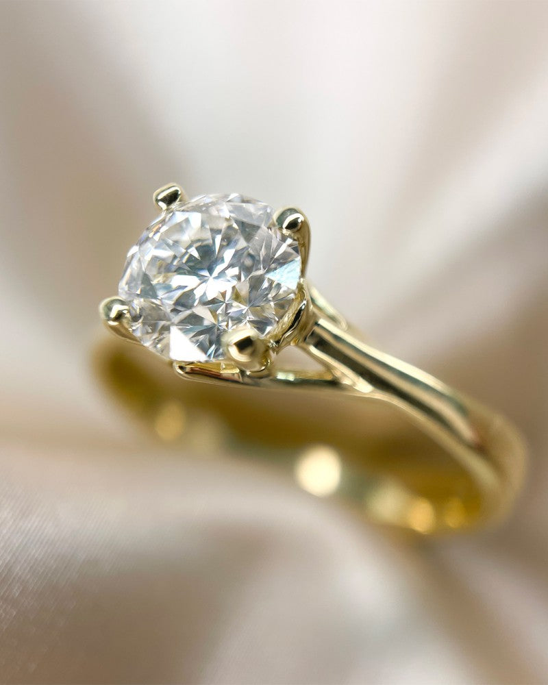 Bague en or jaune avec diamant lab-grown de 1,00 carat – L'expression parfaite de l'amour et de l'élégance 1.00 crt.