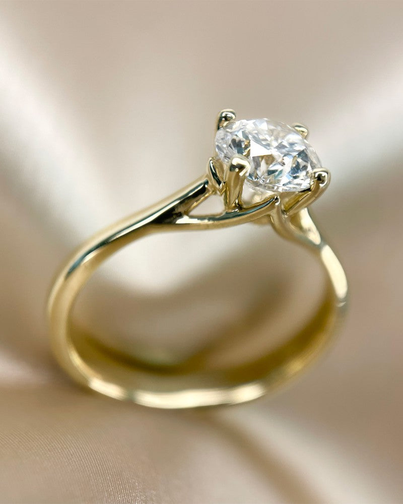 Bague en or jaune avec diamant lab-grown de 1,00 carat – L'expression parfaite de l'amour et de l'élégance 1.00 crt.