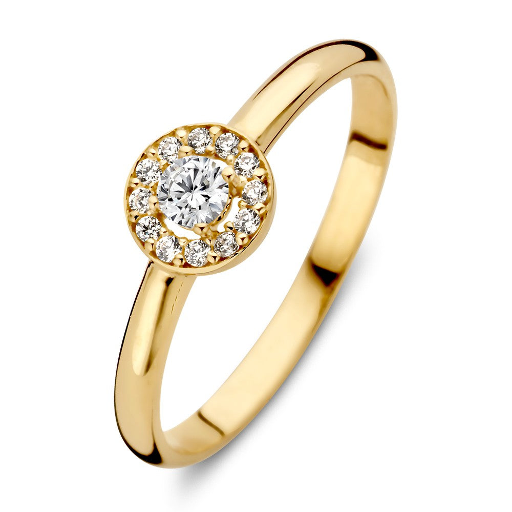 Bague en or jaune 14 carats avec un zircon central entouré de zirconiums.