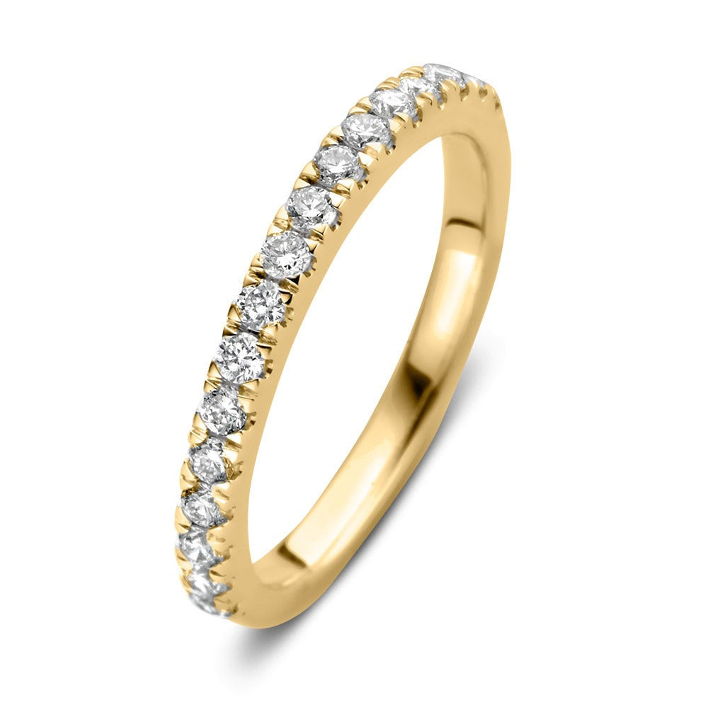 Bague en or jaune ornée de diamants brillants de 0,30 ct.