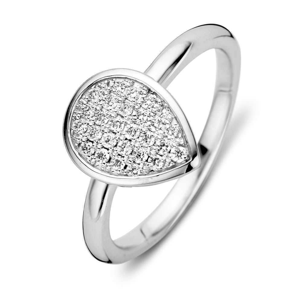 Bague en or blanc rhodié avec un pavé de diamants brillants de 0,20 carat en forme de goutte.