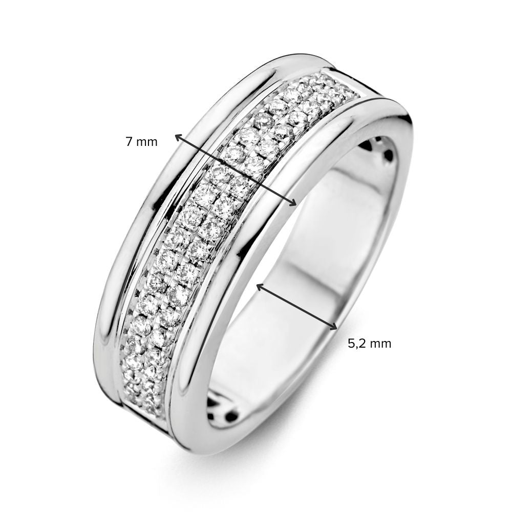 Bague en Or Blanc avec Diamant – Un Équilibre Parfait de Style et de Raffinement 0.25 crt.