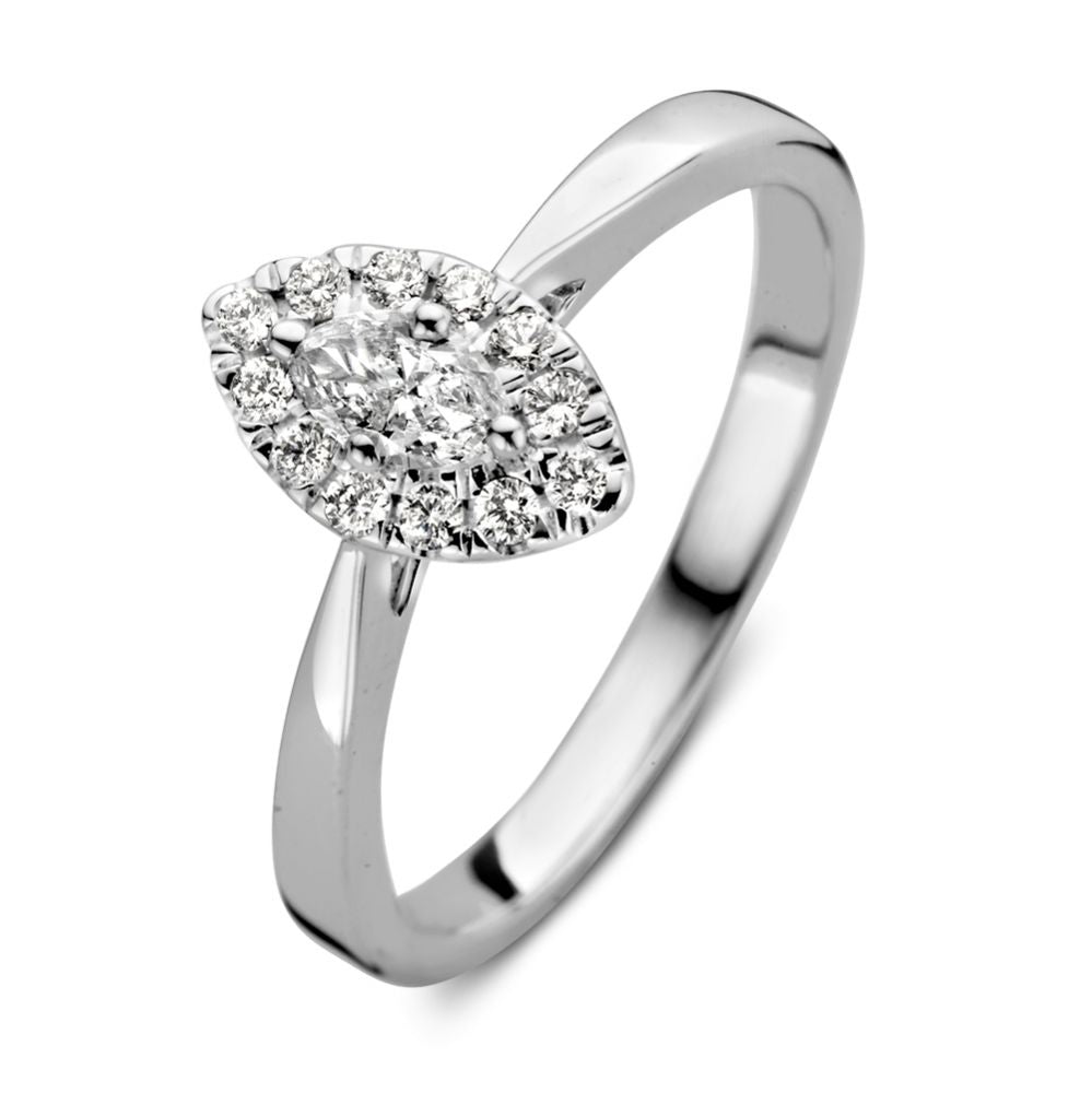 Bague en or blanc pour femme avec diamant marquise en sertissage entourage.