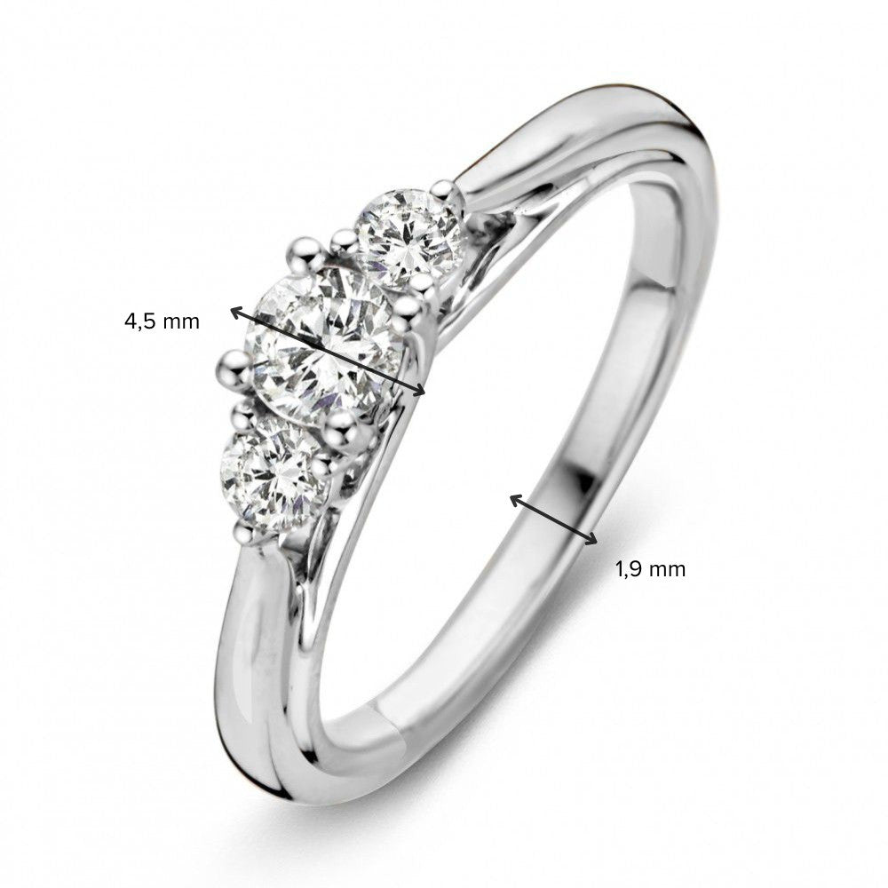 Bague en or blanc élégant avec des diamants taille brillant de 0,51 carat