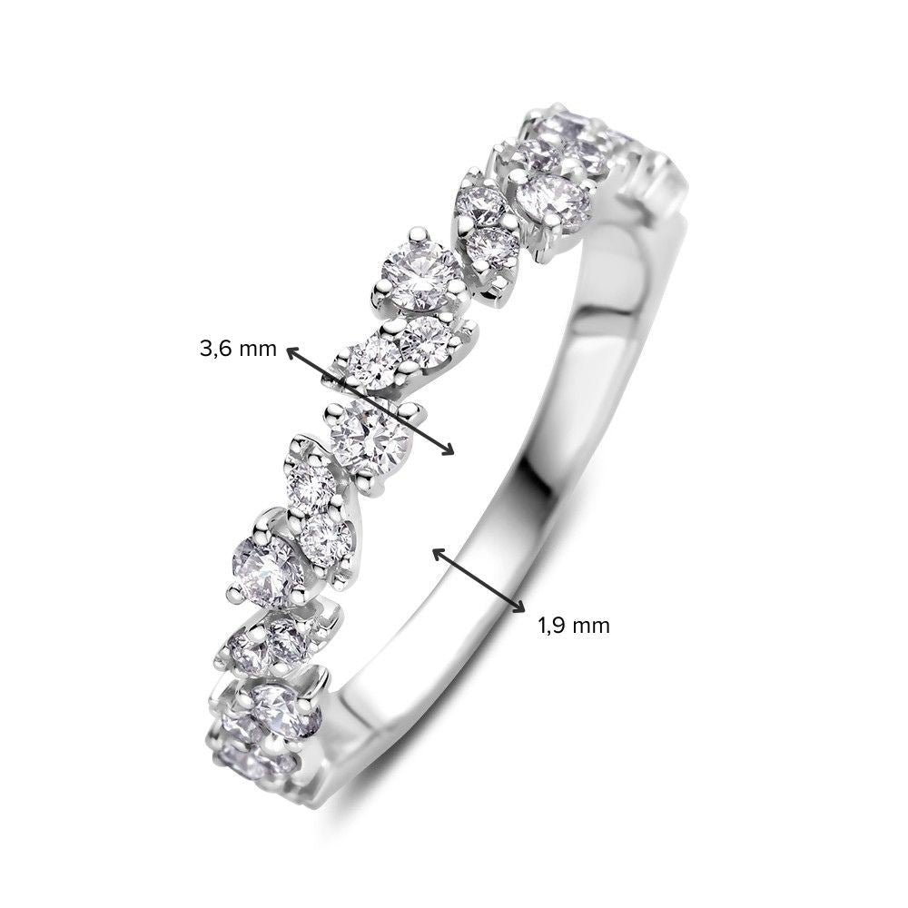 Bague élégante en or blanc avec des diamants brillants de 0,58 carat