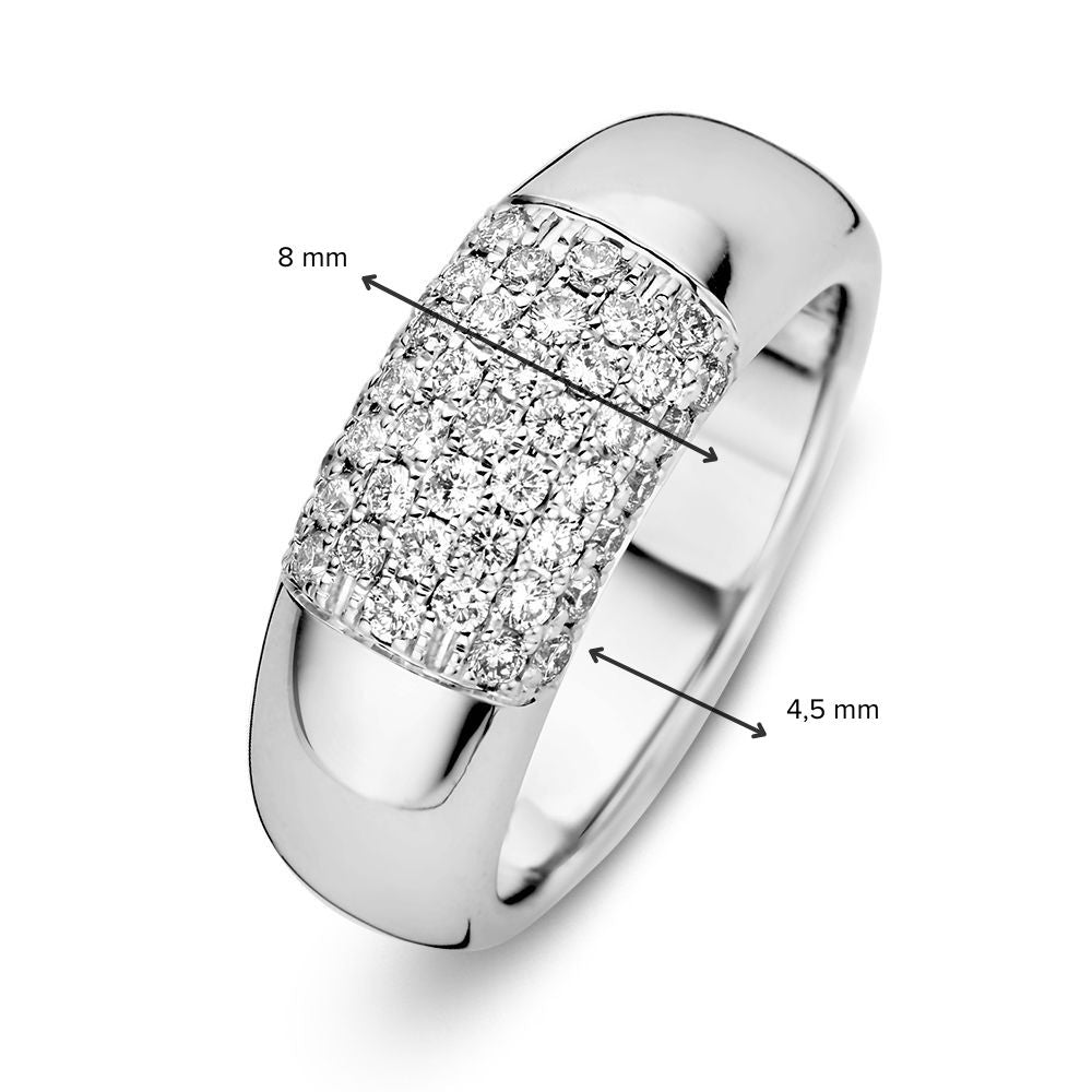 Bague en or blanc audacieuse avec diamants sertis pavé (0,67 carat au total)