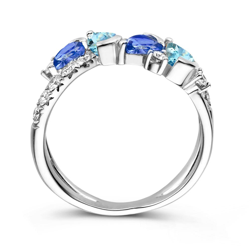 Bague en or blanc 18kt avec saphir bleu taillé en poire, aigue-marine et diamants de 0,50 ct