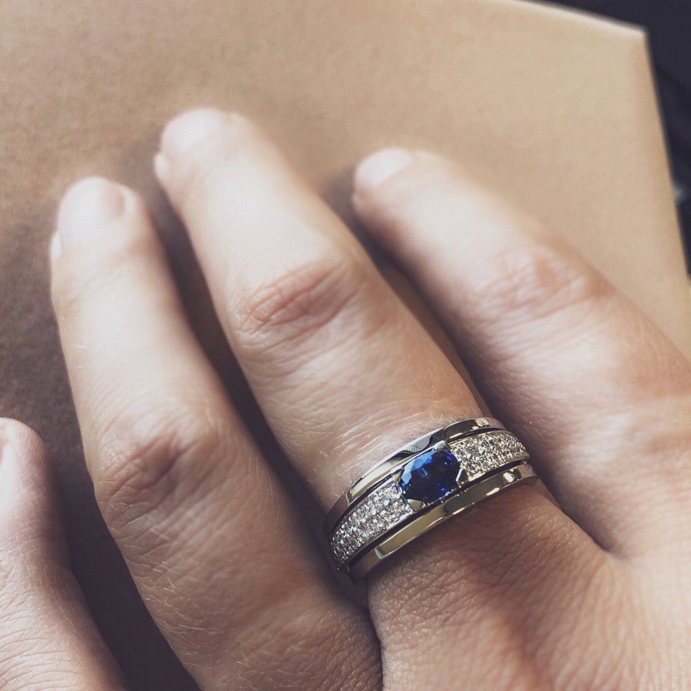 Bague en Or Blanc pour Femme avec Saphir et Diamant – Une Combinaison Éblouissante de Luxe