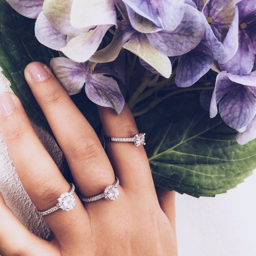 Bague en or blanc élégante avec morganite et diamants taille brillant – 0,32 carat