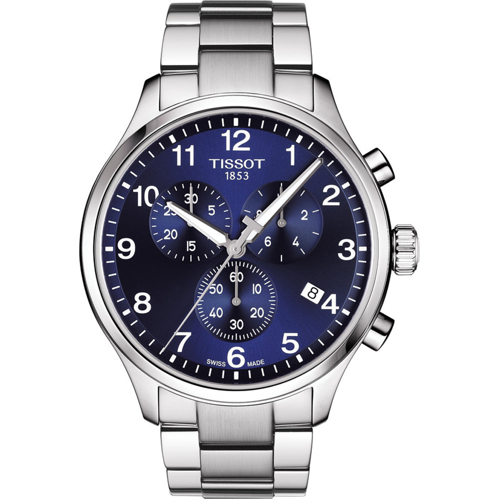 Montre Tissot Chrono XL Classic avec boîtier en acier inoxydable, cadran bleu et bracelet en métal.