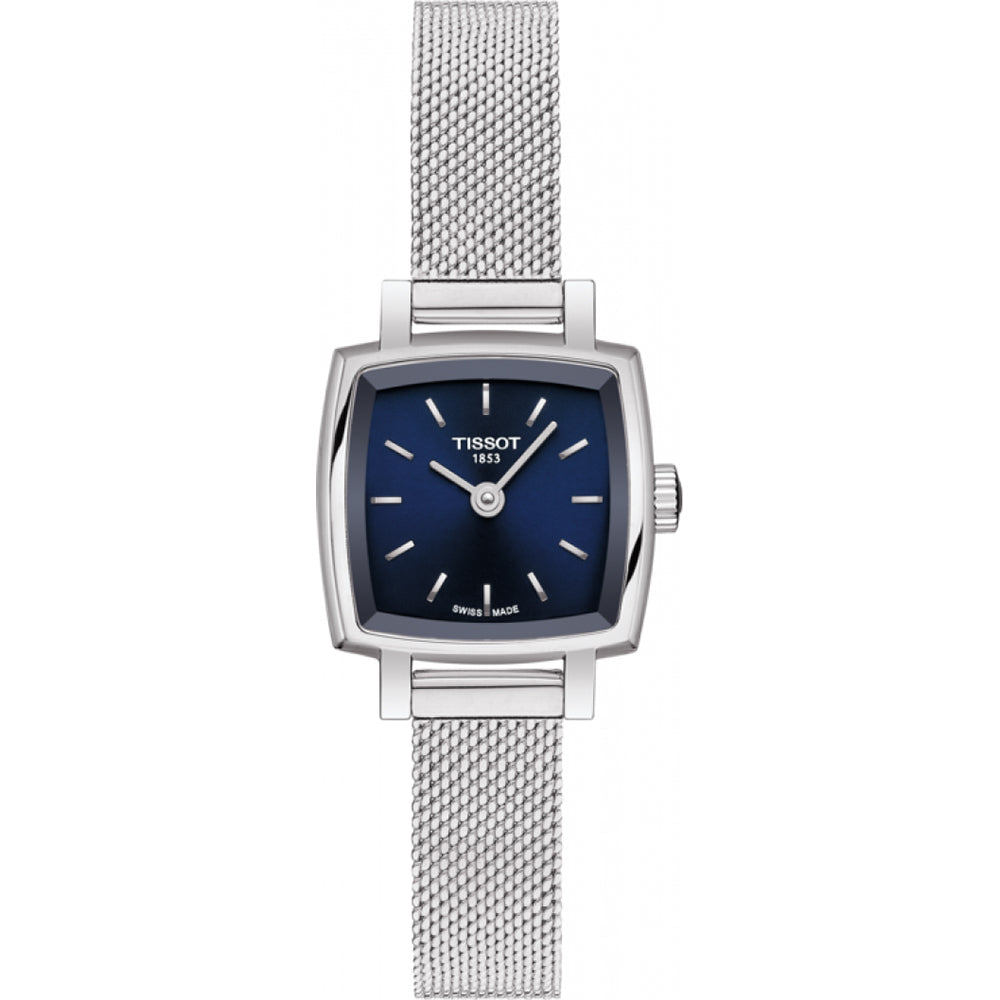 Montre Tissot Lovely Square avec un cadran bleu, boîtier en acier inoxydable et bracelet en maille.
