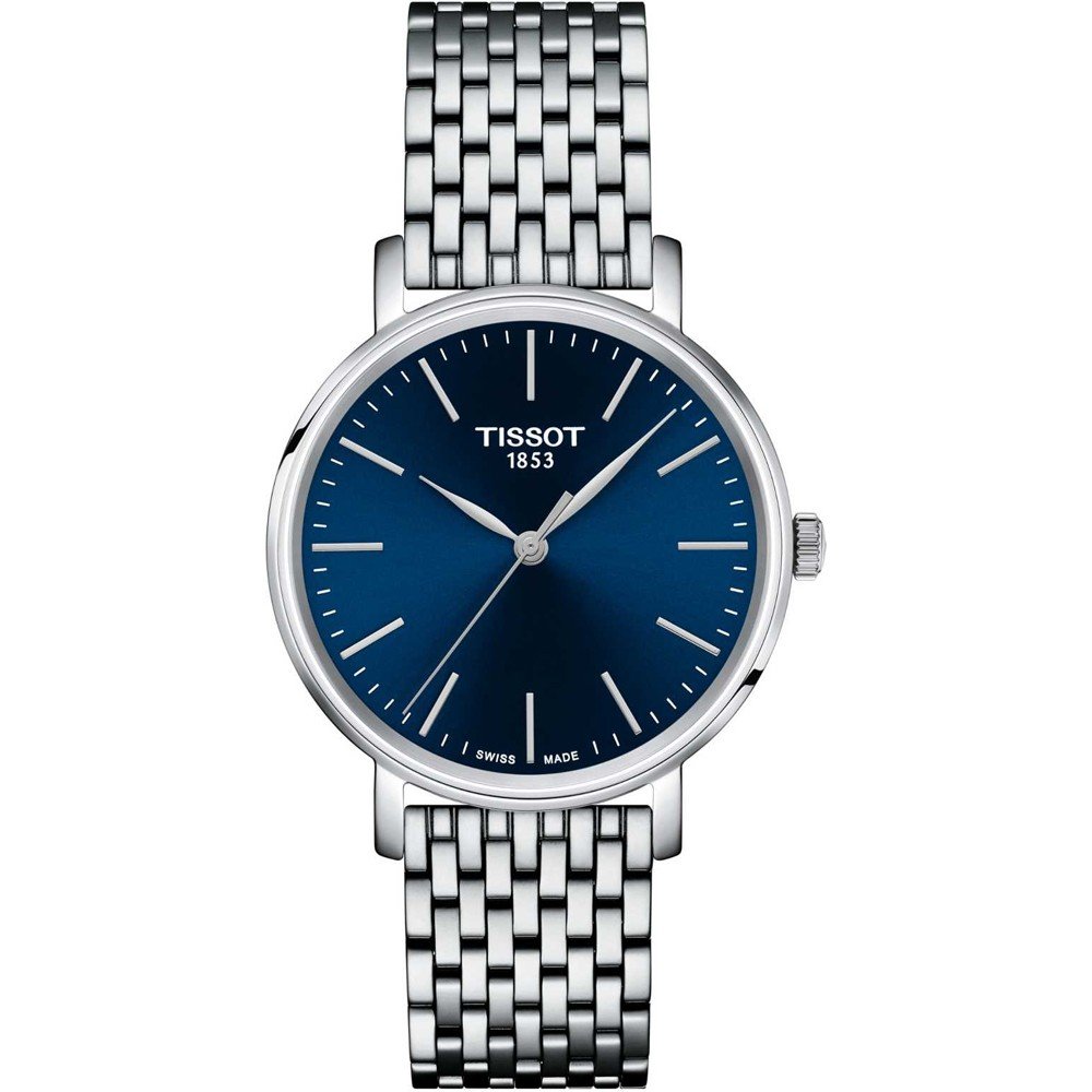 Montre Tissot Everytime avec un cadran bleu et un bracelet en acier inoxydable tissé.