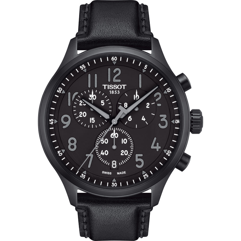 Montre Tissot Chrono XL Vintage avec boîtier noir, cadran noir et bracelet en cuir noir.