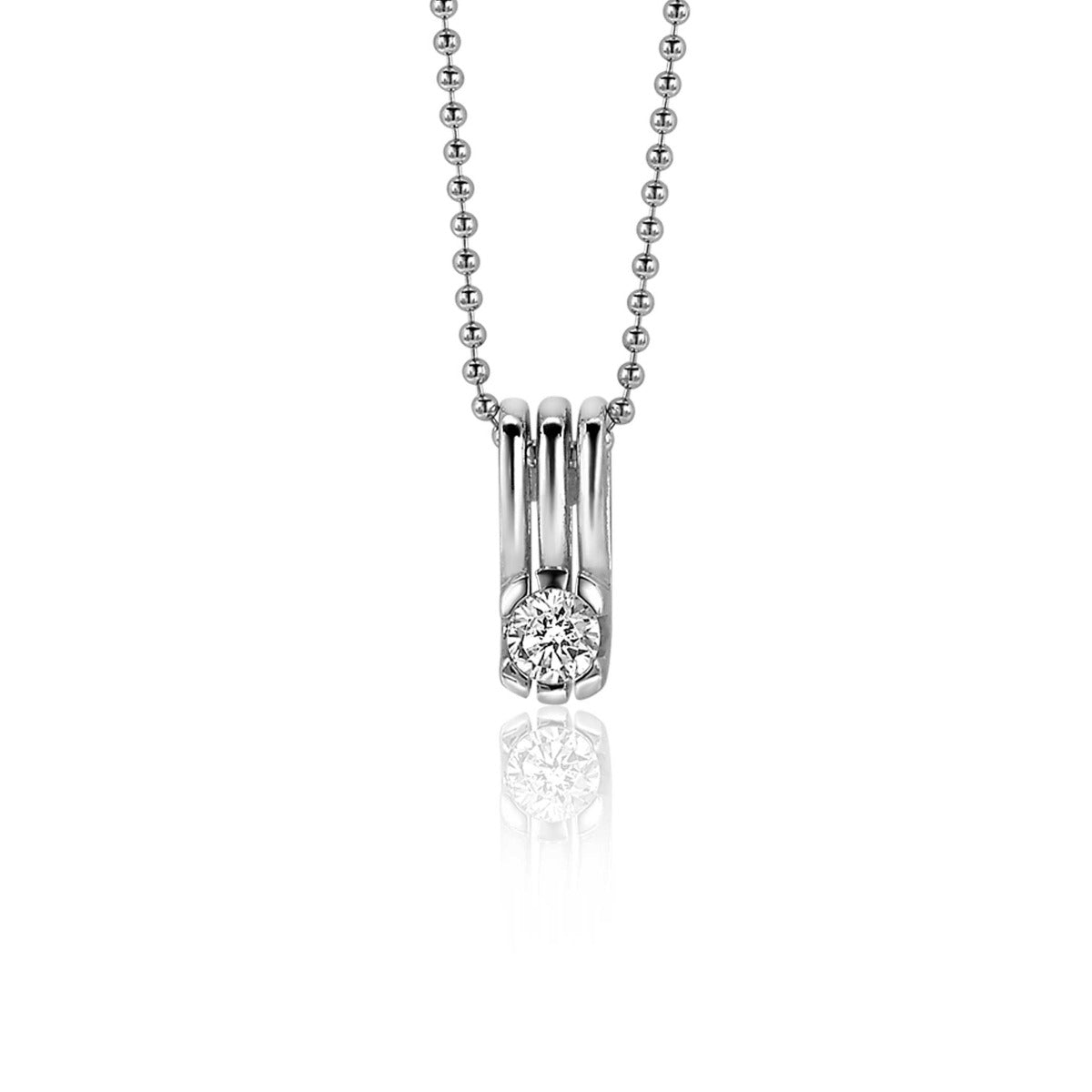 Pendentif en argent avec un motif en strass, suspendu à une chaîne à billes.