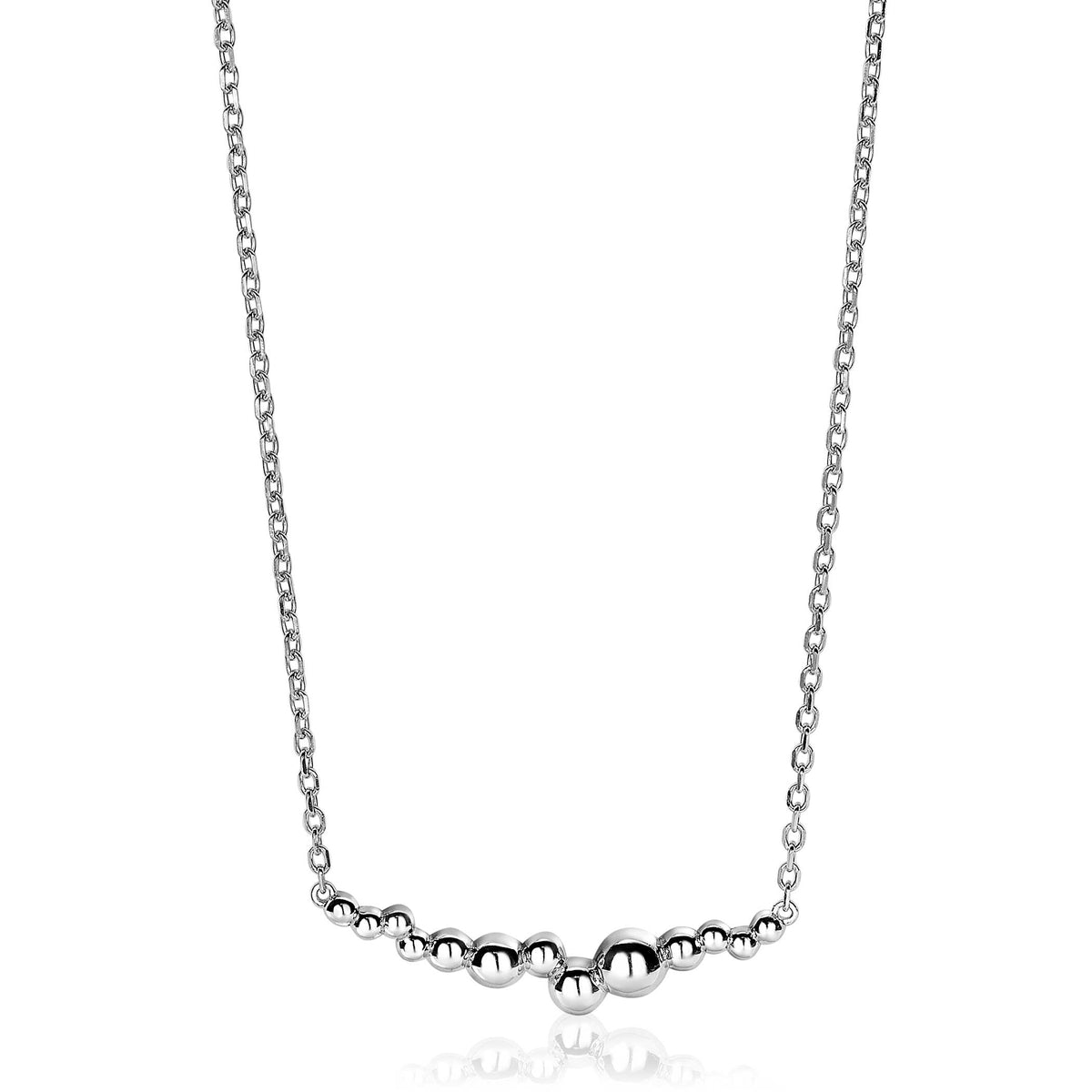 Collier en argent avec des perles rondes et lisses, de différentes tailles, sur une chaîne délicate.