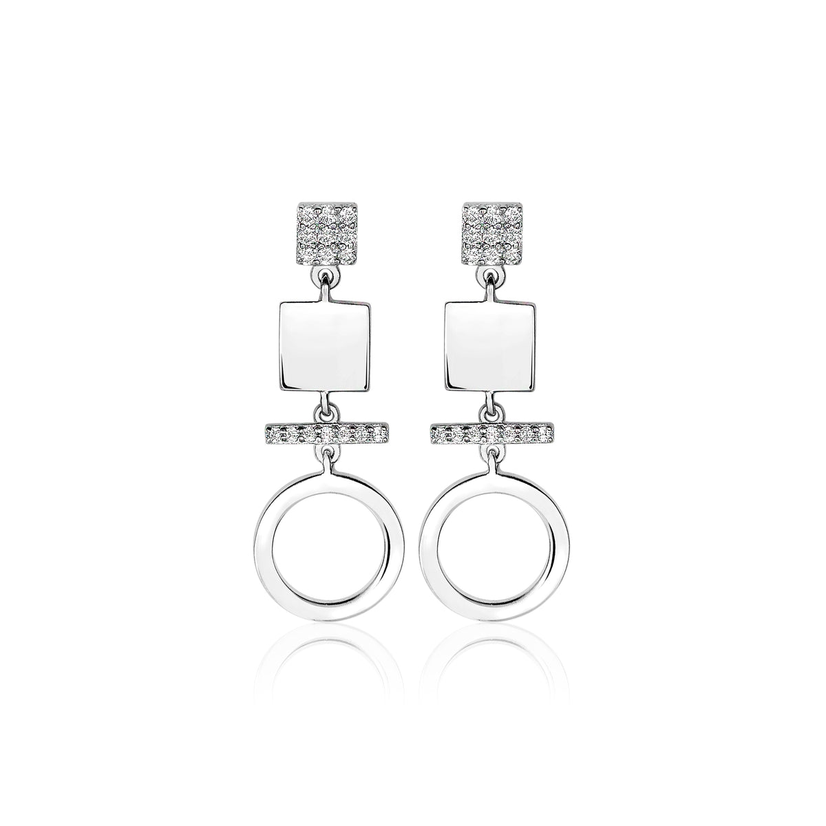 Boucles d'oreilles en argent avec des éléments géométriques et des zircons.