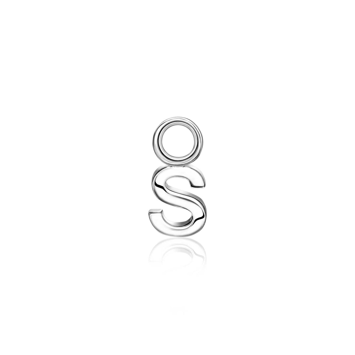 Boucles d'oreilles en argent avec un design en forme de lettres, finition brillante.