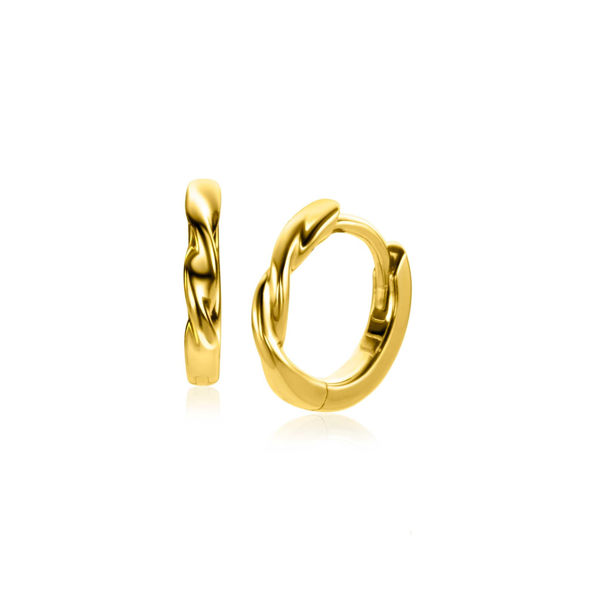 Boucles d'oreilles dorées en forme de spirale, finition lisse et brillante.