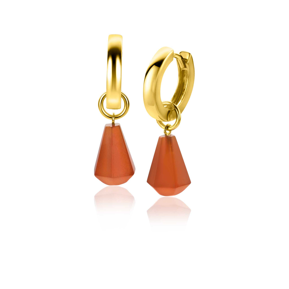 Boucles d'oreilles dorées avec pendentifs en forme de cône en pierre orange.