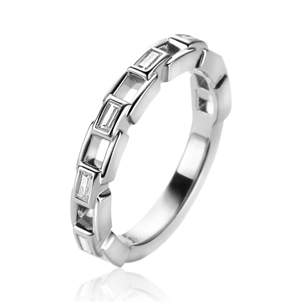 Bague en argent avec des éléments rectangulaires et des détails brillants.