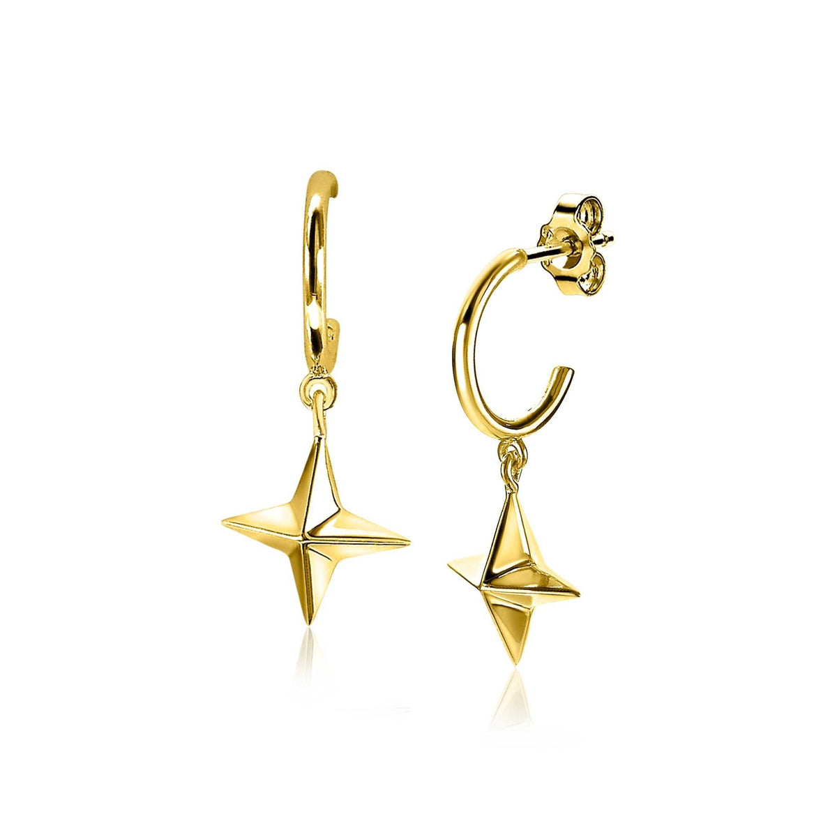 Boucles d'oreilles dorées avec pendentifs en forme d'étoile.